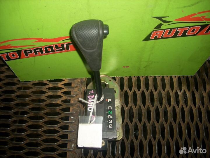 Рычаг переключения кпп toyota M100A duet