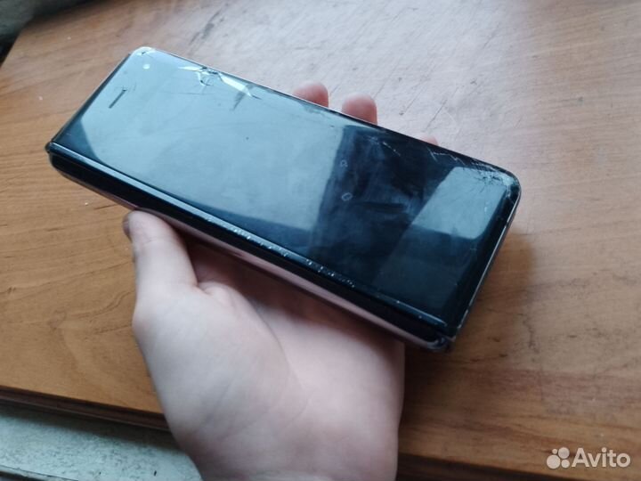 Samsung Galaxy Z Flip, 8/256 ГБ