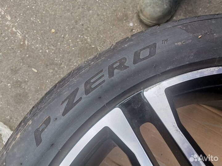 Pirelli P Zero 325/35 R22