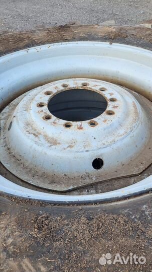 Колеса на трактор