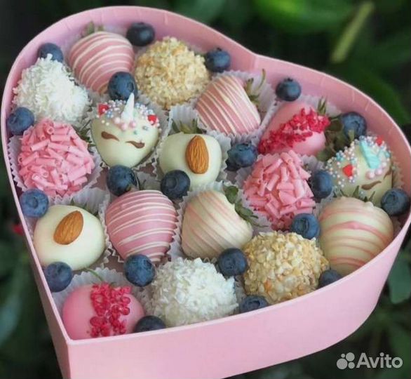 Букеты из клубники в шоколаде. Наборы. Кашпо