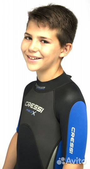 Короткий детский гидрокостюм с коротким рукавом дл