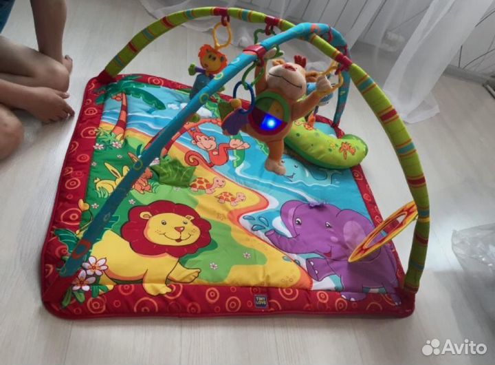 Развивающий коврик tiny love