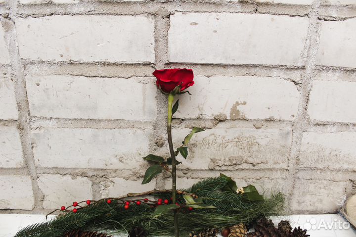 Красная роза из полимерной глины. Ручная работа