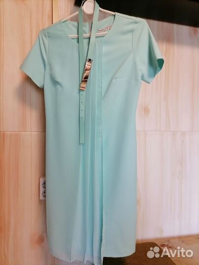 Платье женское 42 44