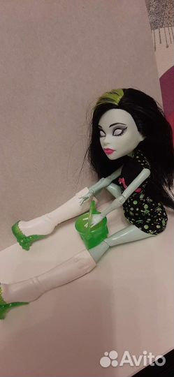 Кукла Монстер Хай Скара школьная ярмарка