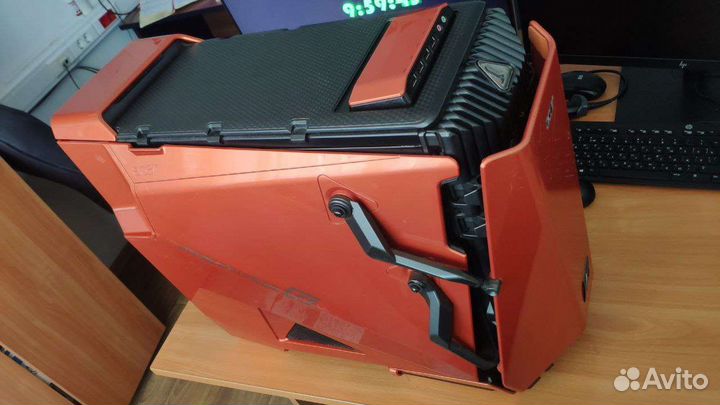 Редкий игровой корпус Acer Predator g7770