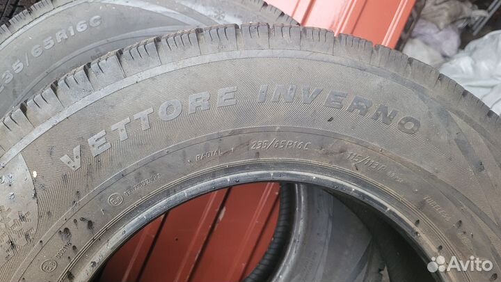 Шины viatti 235/65R16C. Дата производства 37/21