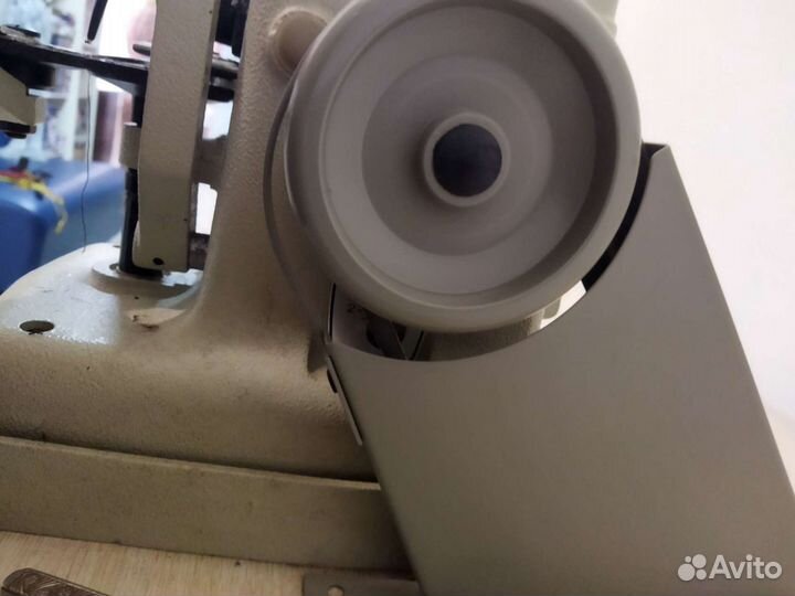 Машинка швейная скорняжка