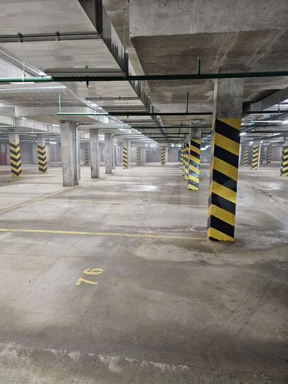 Машиноместо, 16 м²