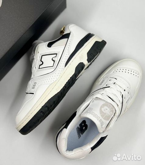 Кроссовки женские New Balance 550