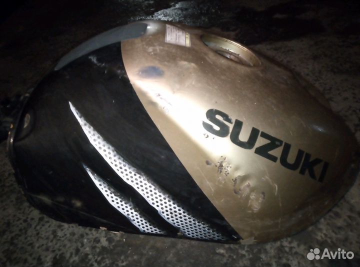 Топливный бак Suzuki gsx-r 600/750, 1997г