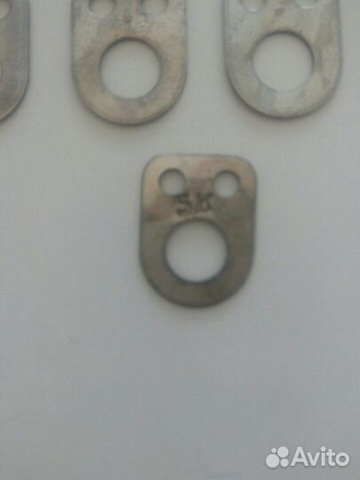 Петли для навешивания картин, ковров. СССР