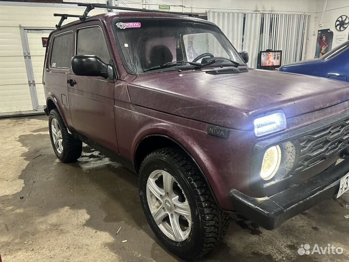 LADA 4x4 (Нива) 1.7 МТ, 2011, 240 500 км