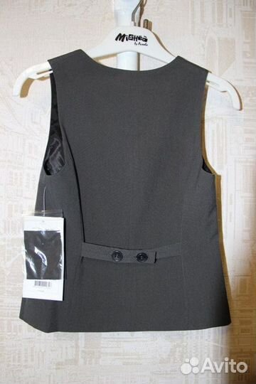 Новая школьная форма (жилет+юбка) размер 128-134