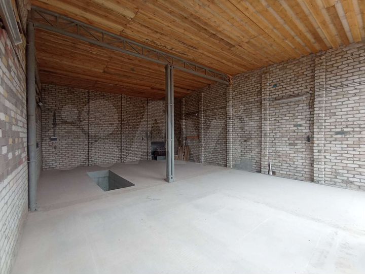 Гараж, > 30 м²