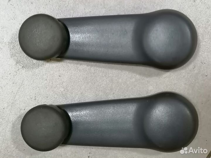 Ручка стеклоподъемника Nissan Almera Classic B10