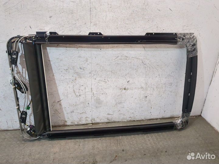 Люк Ford Edge, 2019