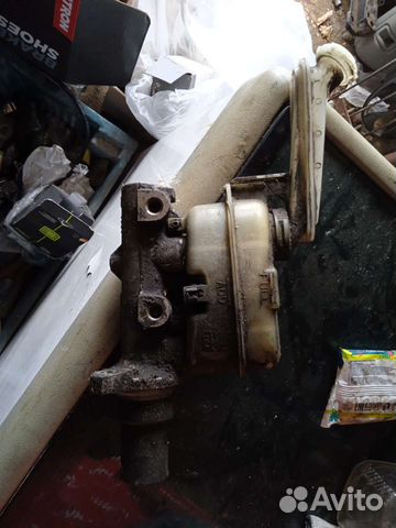 Главный тормозной цилиндр dodgeкараван