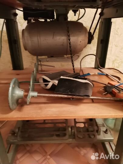 Оверлок промышленный