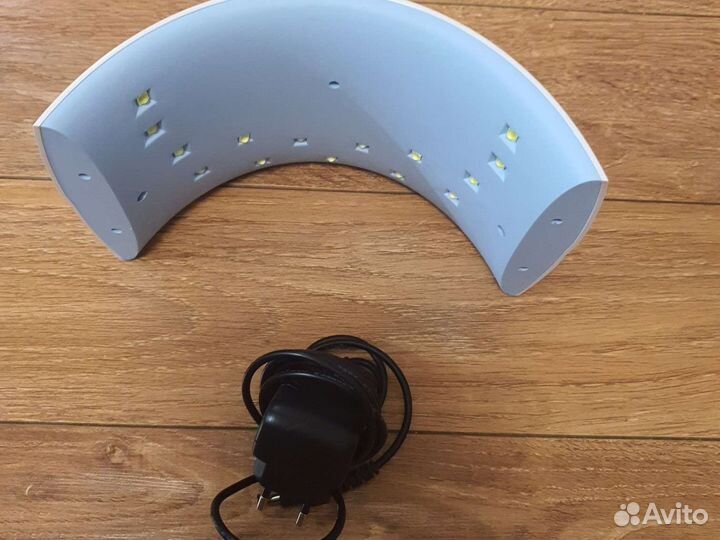 Лед лампа для маникюра