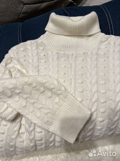 Платье вязаное