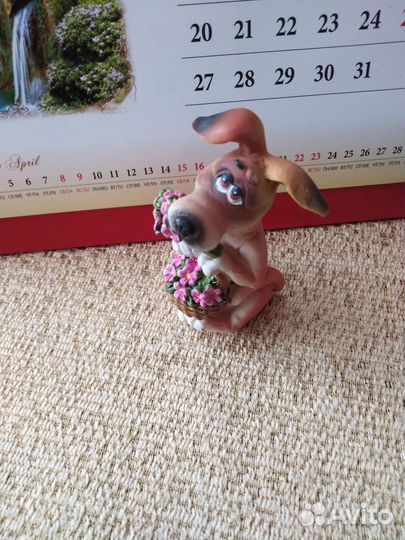 Корзинка и фигурки