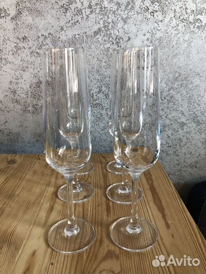 Бокалы для шампанского