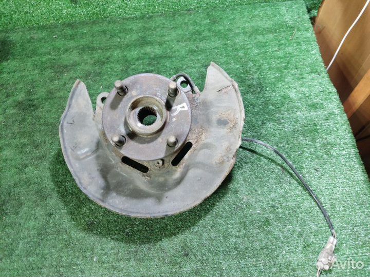 Кулак поворотный передний правый Toyota Corolla