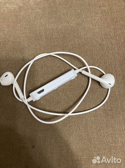 Беспроводные наушники