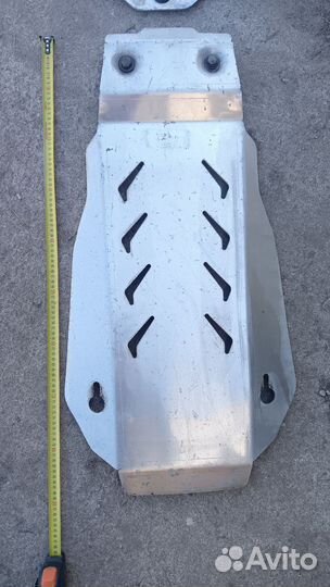 Защита двигателя и коробки Инфинити