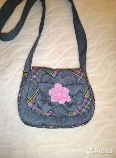 Школьные аксессуары 