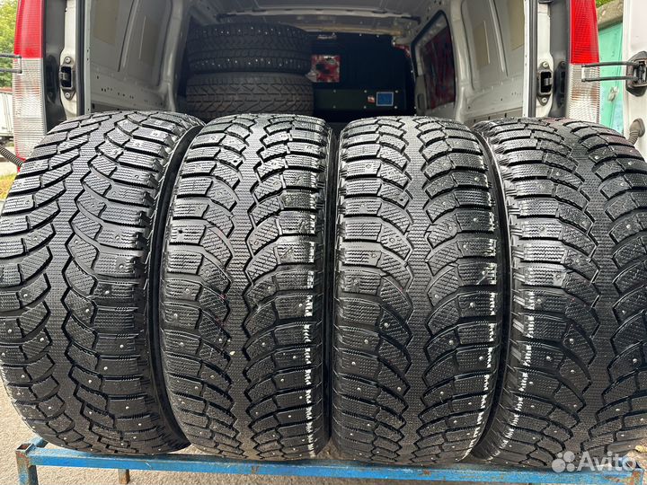 Bridgestone Blizzak Spike-01 255/50 R19