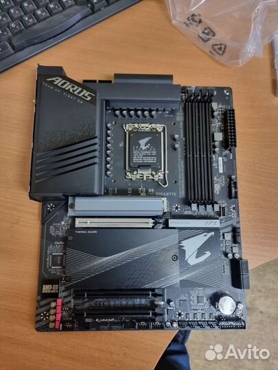 Gigabyte z790 aorus elite ax dd4