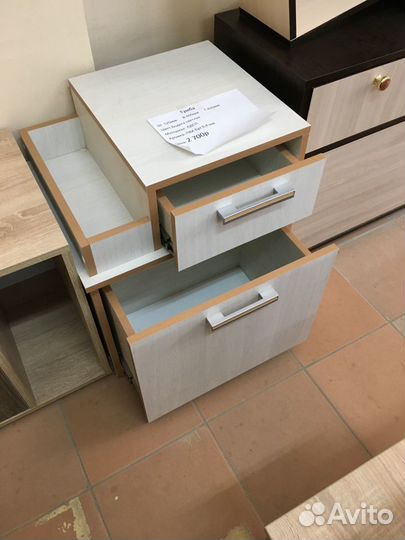 Тумбочка для прихожей