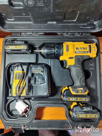 Дрель-шуруповерт dewalt DCD710C2