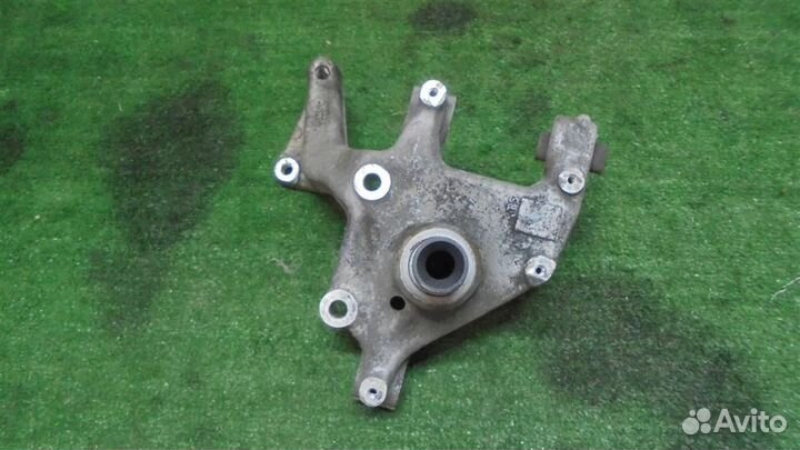 Кулак поворотный задний правый VW Passat CC 2008