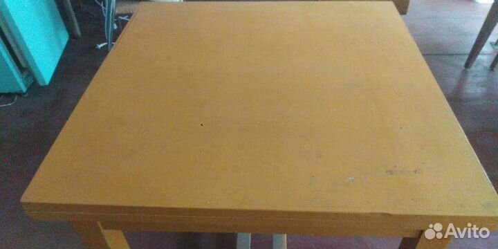 Винтажный стол