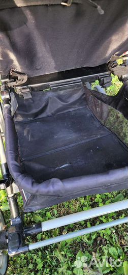 Прогулочная коляска с перекидной ручкой
