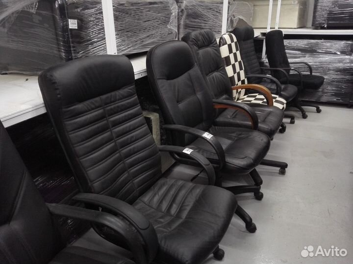 Офисные стулья и кресла