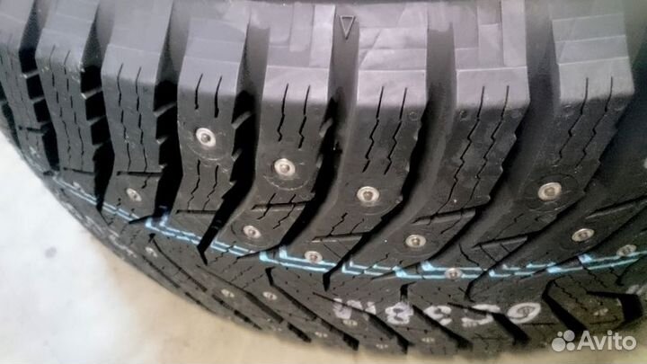 Marshal WinterCraft Ice WI31 205/50 R17 93T