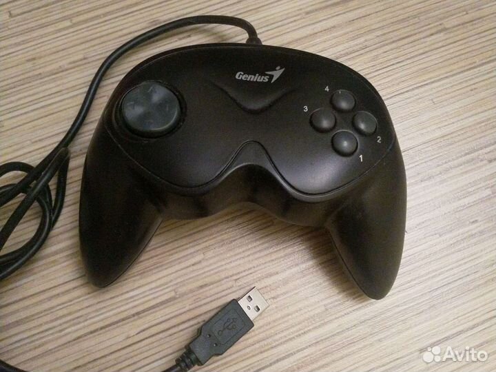 Джойстик genius
