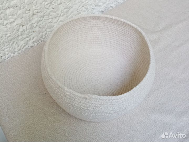 Корзинка для хранения различных вещей