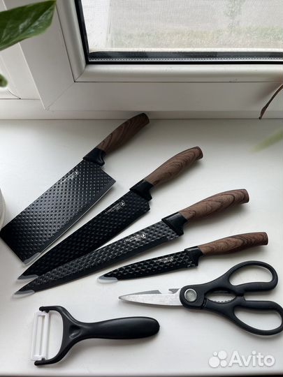 Набор кухонных ножей