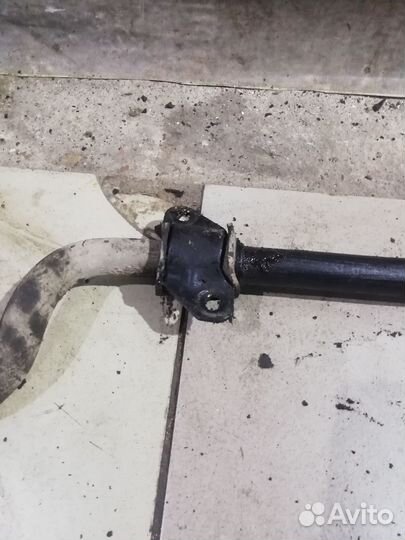 Стабилизатор передний в сборе Nissan Primera P12