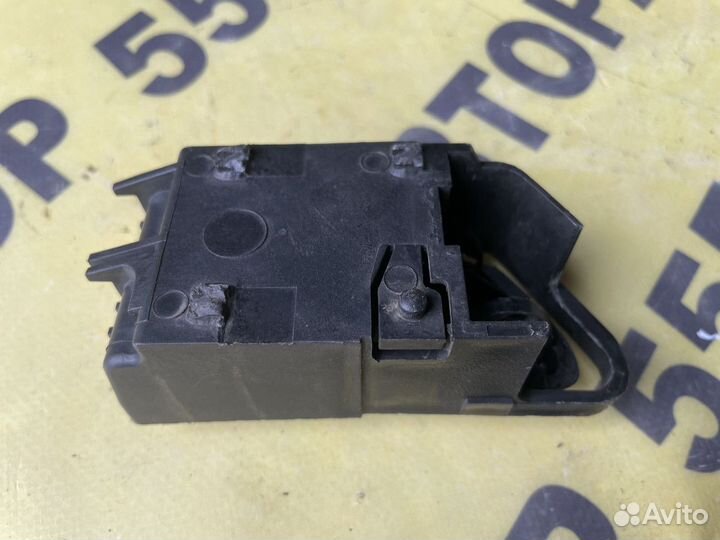 Ручка передняя левая внутренняя VW Vento