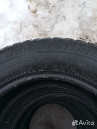Bridgestone Blizzak DM-Z2 235/65 R17