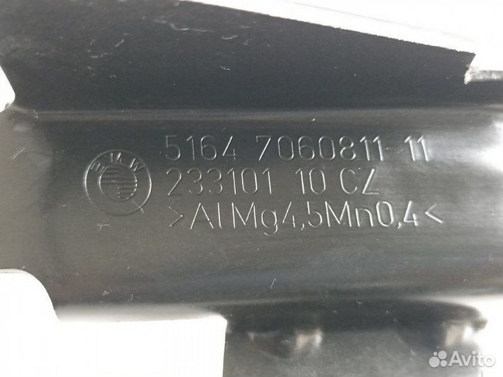 Кронштейн крыла передний левый Bmw 6-Series E63