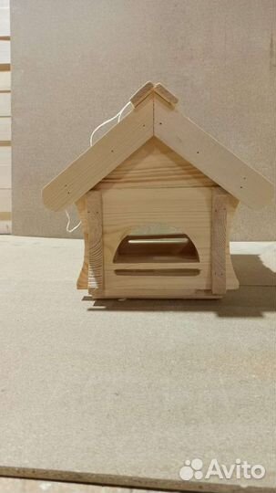 Кормушка для птиц