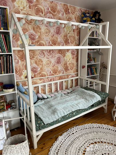 Детская кровать домик